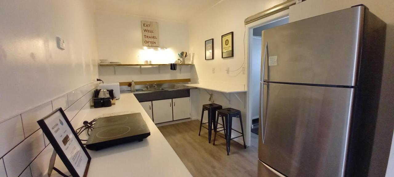 Surf N Stay Whangamata Ngoại thất bức ảnh