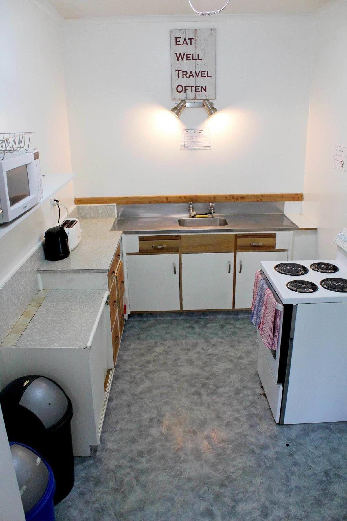 Surf N Stay Whangamata Ngoại thất bức ảnh