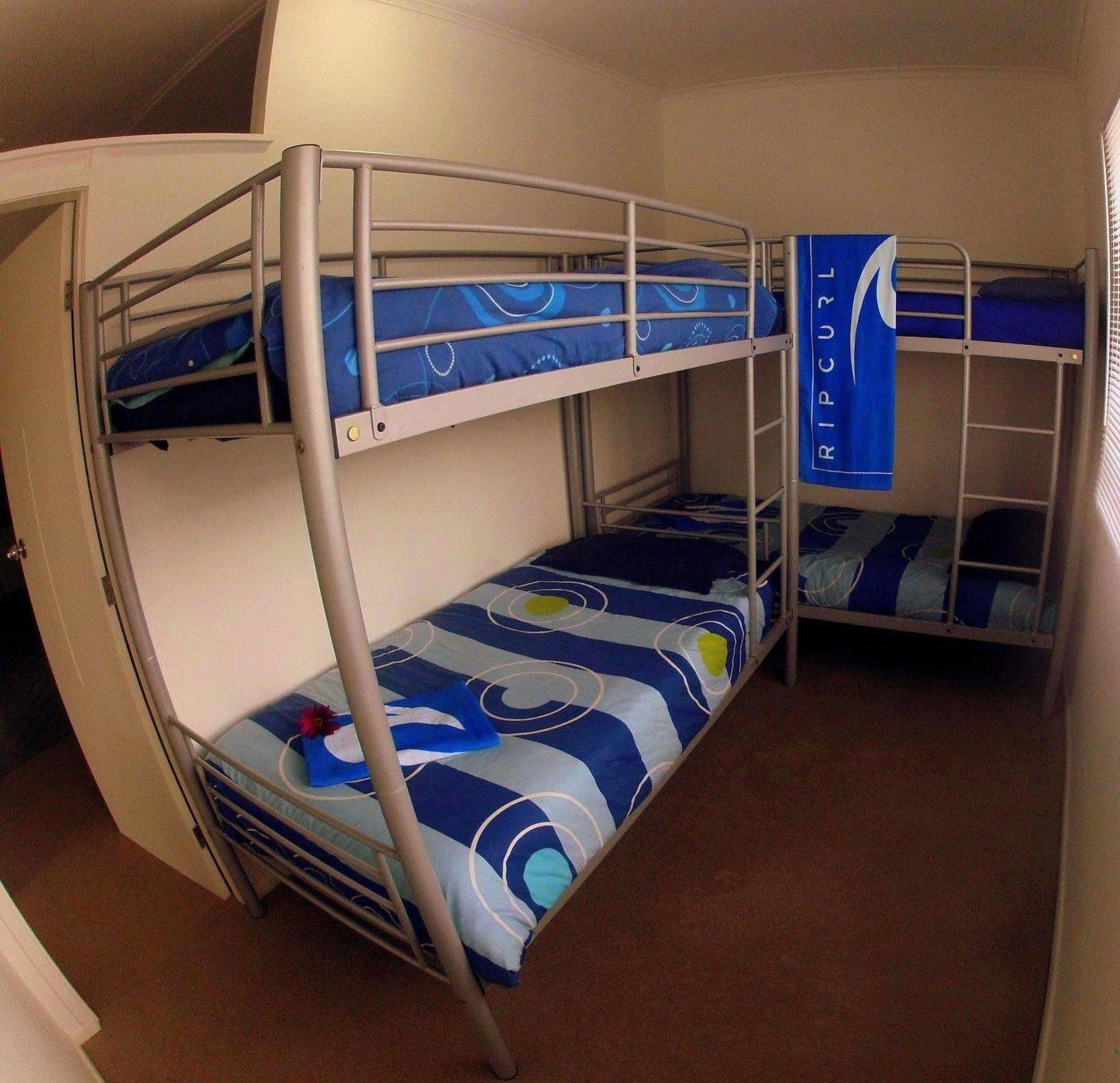 Surf N Stay Whangamata Ngoại thất bức ảnh