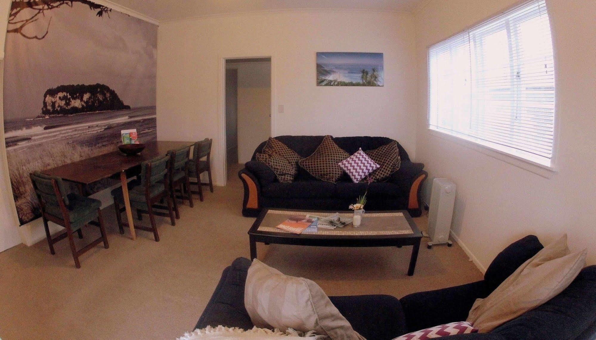 Surf N Stay Whangamata Ngoại thất bức ảnh
